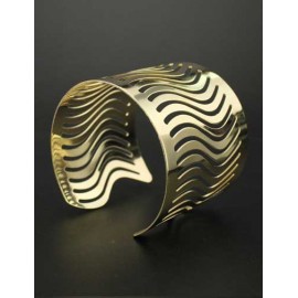 Modern Wave Cutwork Metallic Cuff Bracelet in Gold
