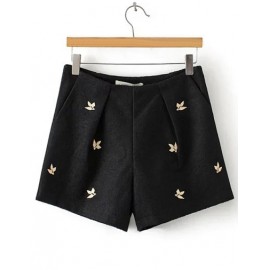 Smart Basic Embroidery Shorts in Slanted Pockets Size:S-L